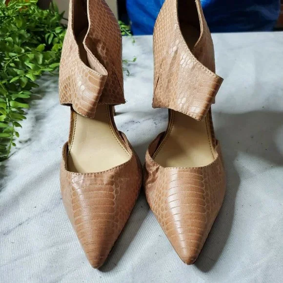 Jessica Simpson Coswell Blush Pink Snake Embossed Faux Leather Pointed Toe Pump - Picture 2 of 11